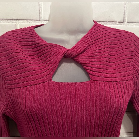 CALVIN KLEIN women’s cut-out ribbed knit pullover sweater fuchsia/size M - Picture 3 of 7